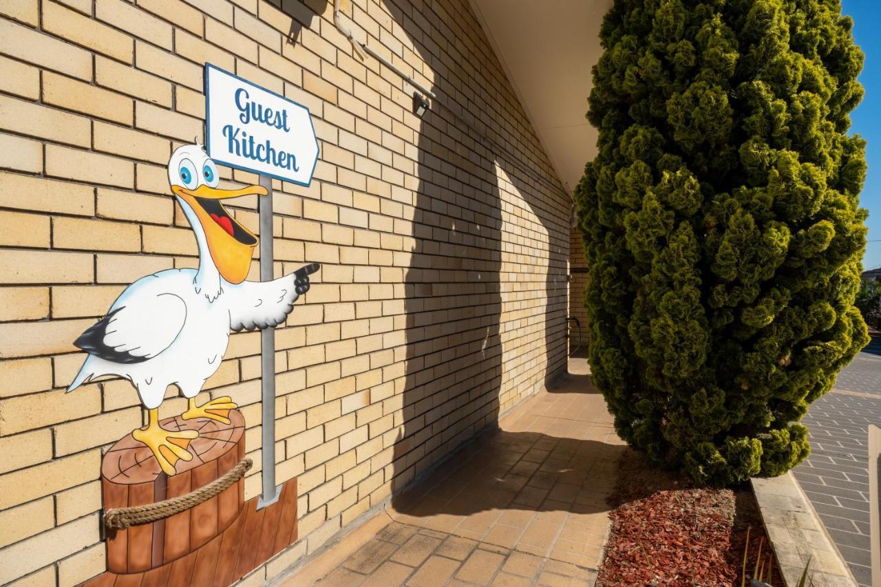 Jetty Motel The Entrance Exterior photo